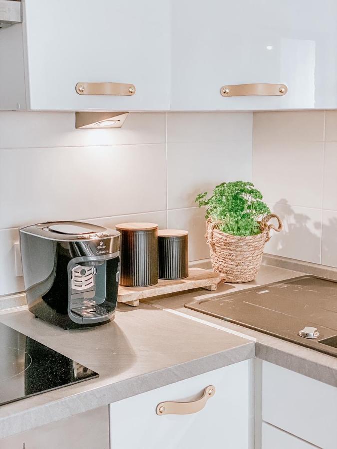Apartamenty Flat White Ruczajowa ジェロナ・グラ エクステリア 写真
